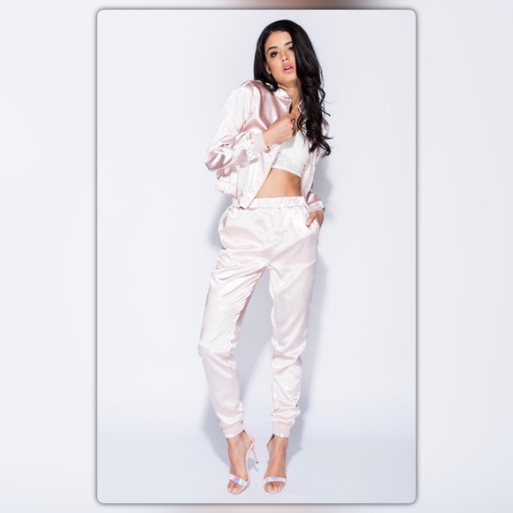 🆑 Satin Tracksuit Jacket (See “Bottoms” 4 Pants) - Picture 5 of 8